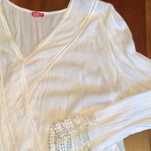 Guess brand cream boho style blouse lite rayon